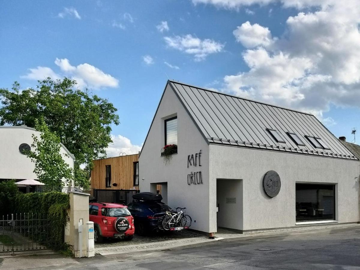 Kafe Orech Mnichovo Hradiště Exterior foto